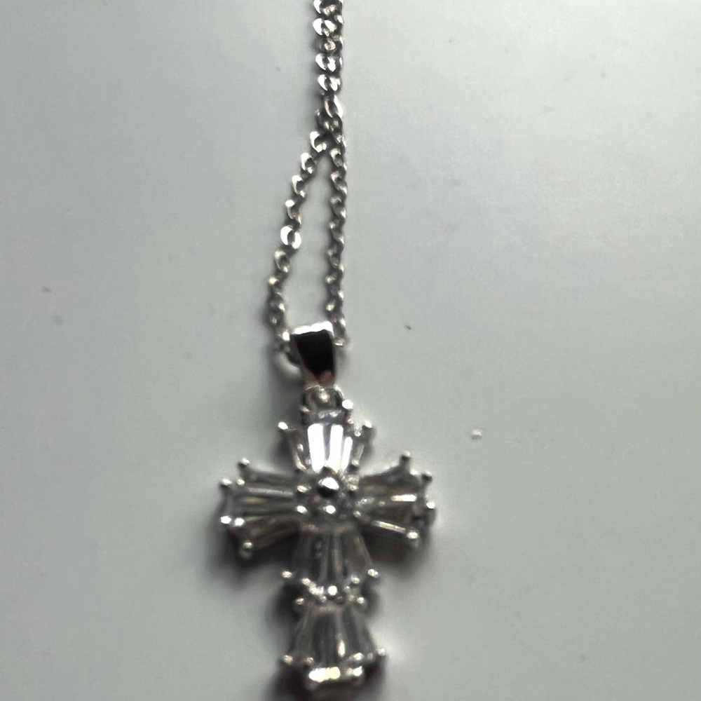 Silver cubic zirconia Cross Pendant Necklace with baguette gems - Picture 4 of 5